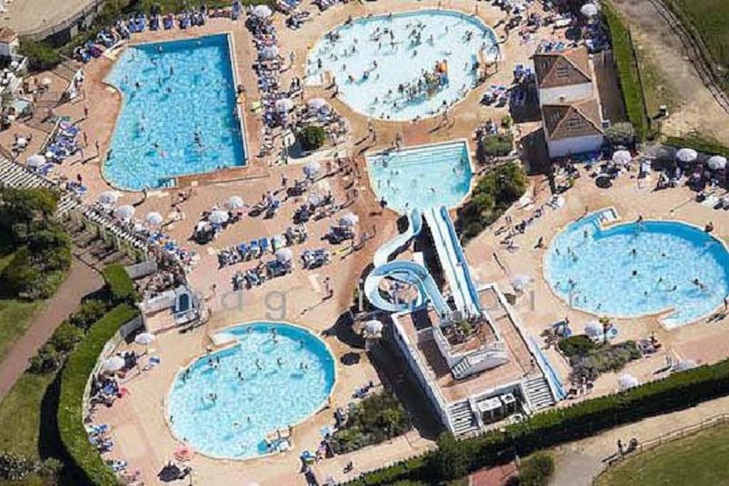 "Le Filet Du Lac" Appartement Atypique, 5 Personnes, Duplex, Vue Lac, Acces Parc Aquatique Gratuit Talmont-Saint-Hilaire Buitenkant foto